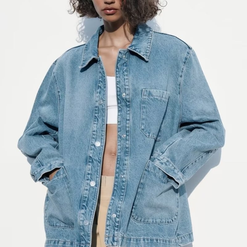 Women's Denim Jacket with Button Closure and Straight Fit