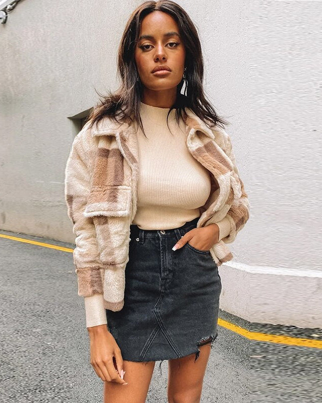 Women's Winter Jacket in Plaid Velvet with High Collar and Long Sleeves