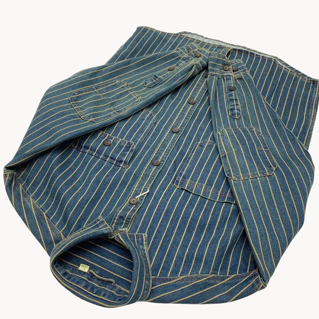 Men's Striped Denim-Style Shirt, Comfortable Fit, Button Closure and Chest Pocket.
