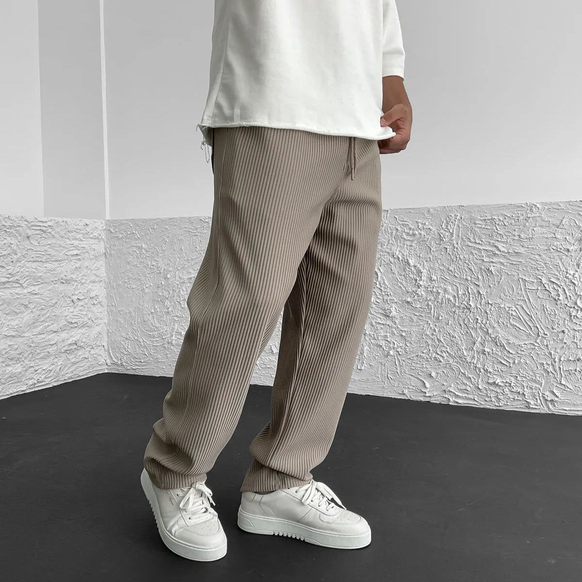 Pantaloni Uomo in Maglia a Coste con Vestibilità Comoda e Vita Regolabile – Design Versatile