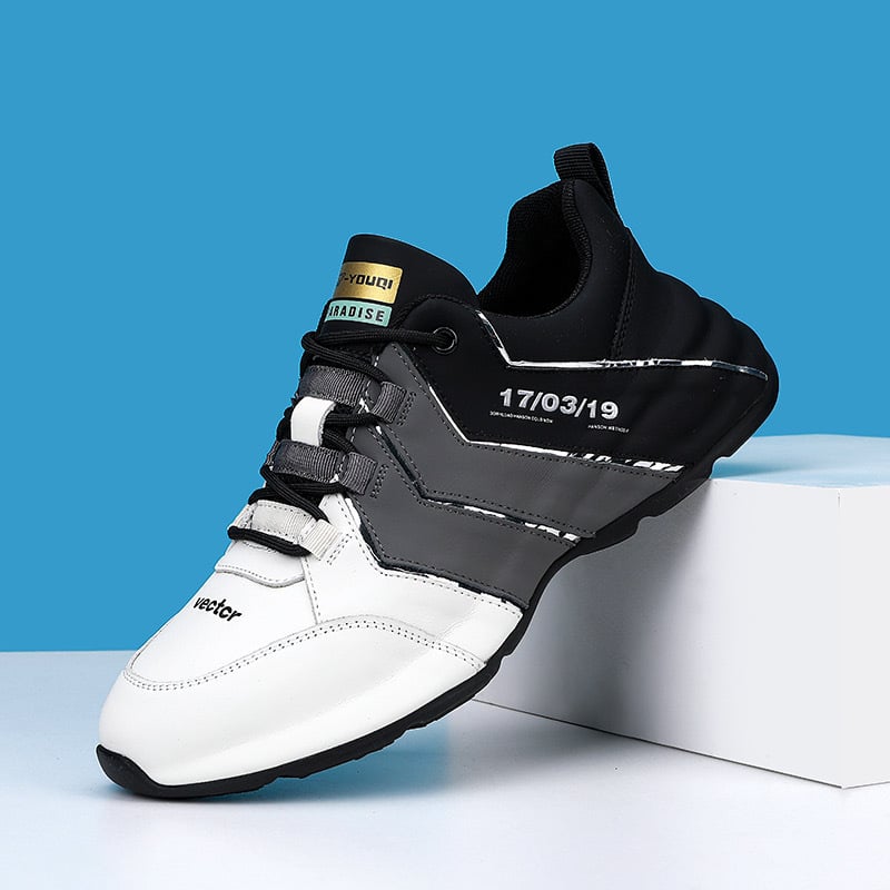 Men's Running Shoes with Laces and Thick Sole