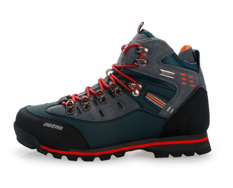 Scarponcino da trekking grigio e nero con dettagli rossi e arancioni, suola robusta, lacci rossi, ideale per escursioni in montagna.