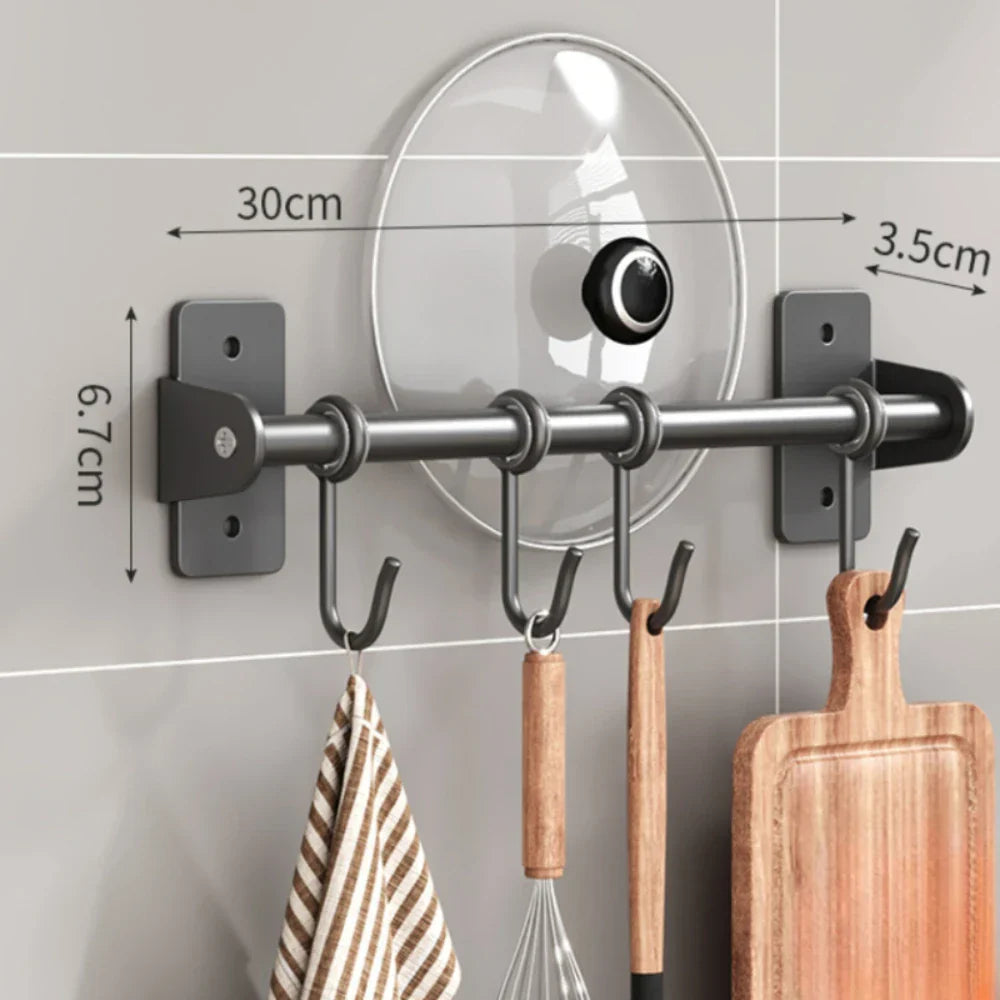 Portaoggetti da cucina in acciaio inox con ganci, misure 30x6,7x3,5 cm, ideale per appendere utensili, taglieri e strofinacci. Design salvaspazio.