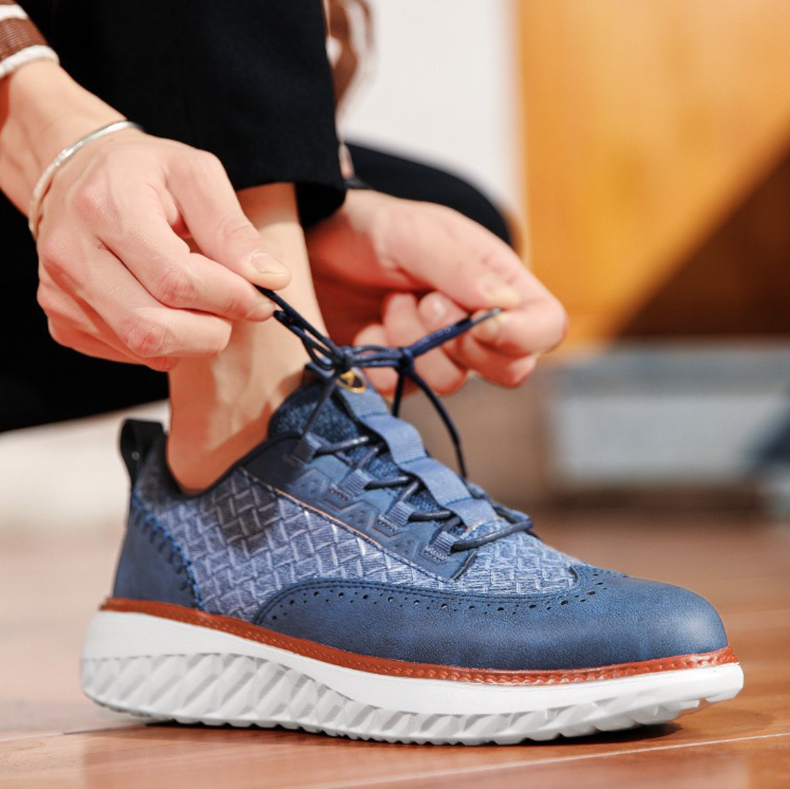 Sneakers Ibride da Uomo con Punta Cucita a Mano, Lati Elastici e Suola Antiscivolo