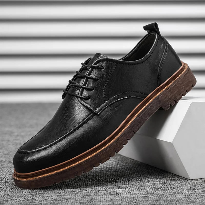 Men's faux-leather lace-up shoes with a cushioned insole