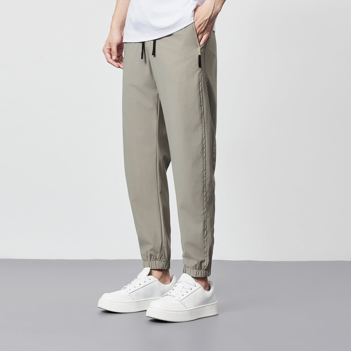 Men's Summer Pants in Ice Silk Cropped at the Ankle with Drawstring – Lightweight and Microelastic