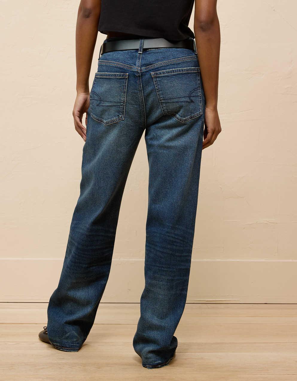Women's Low Waist Jeans with Relaxed Fit and Tapered Leg