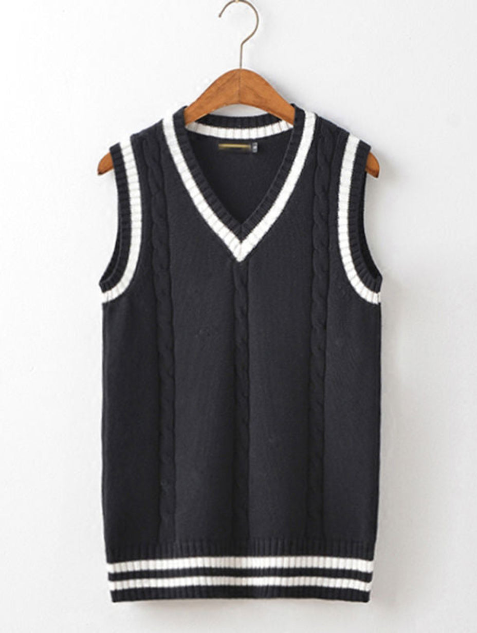 Men's Sleeveless Vest with V-Neck and Pullover Design – Knit Style