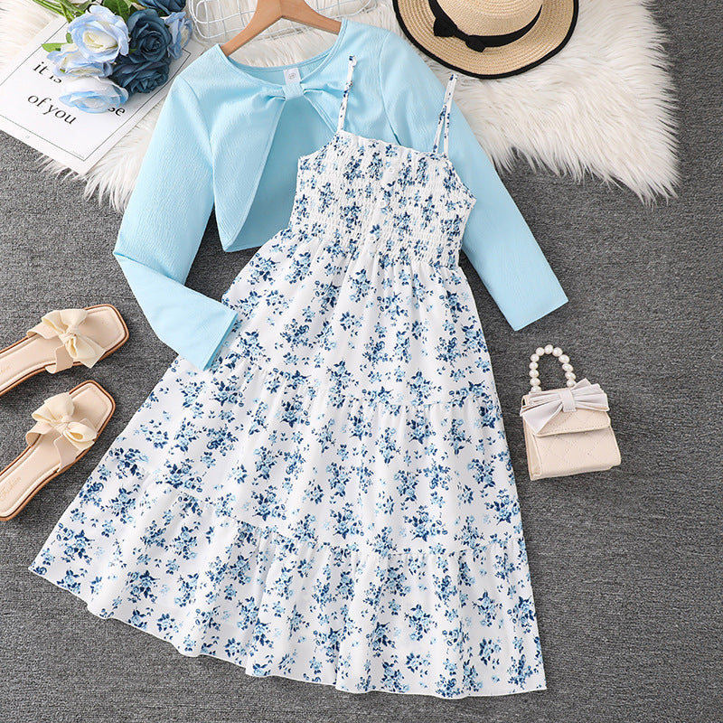 Vestido de niña con tirantes, estampado floral y mangas largas