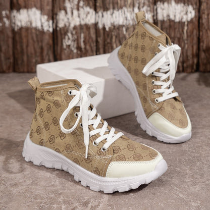 Damesneakers i lærred med snørebånd og rosenprint – Tykk sål, flad