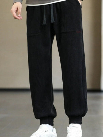 Pantaloni Uomo in Velluto a Coste Slim Fit – Gamba Dritta e Finitura Antipiega