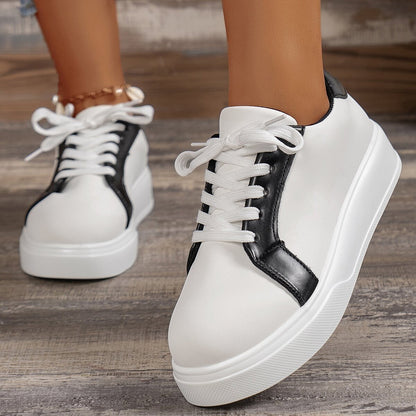 Sneakers Donna Sportive con Lacci e Tacco Medio – Punta Tonda