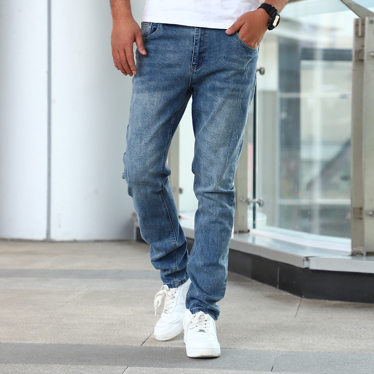 Skinny-jeans til mænd med stræk og lynlåslukning