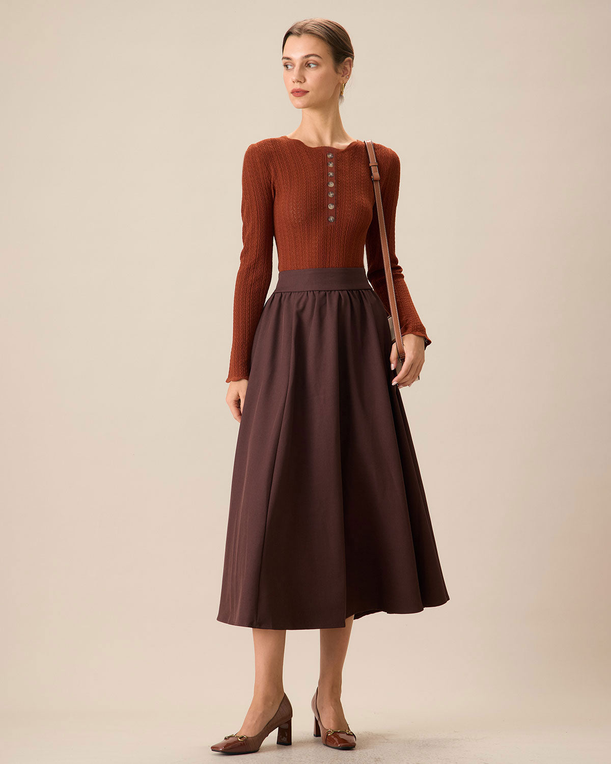Maglione Donna Aderente Autunnale con Scollo Rotondo e Bottoni – Stile Essenziale