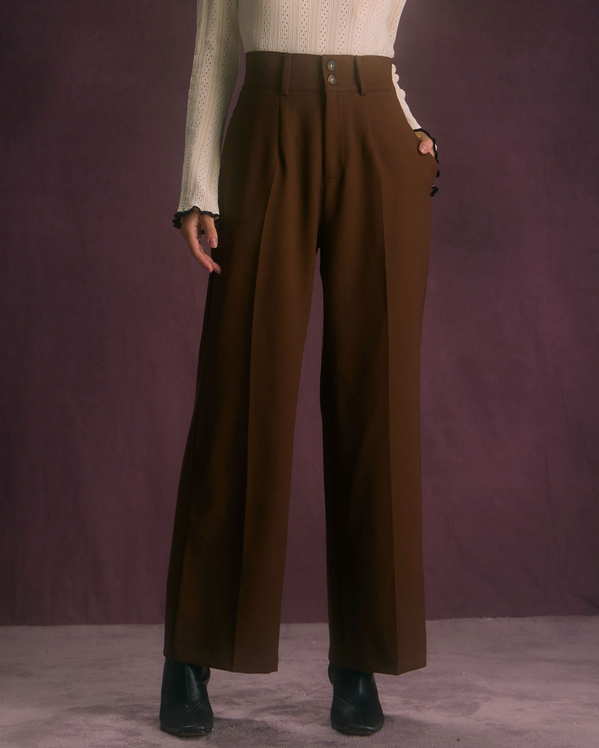 Pantaloni Donna Gamba Dritta Vita Alta con Tasche Oblique e Chiusura a Bottoni