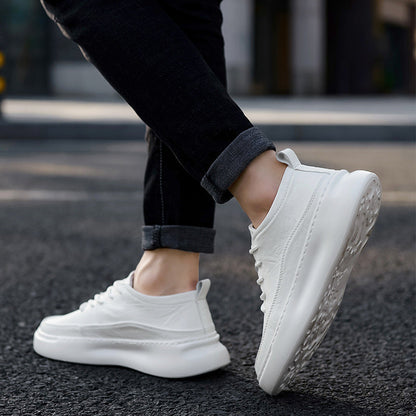 Herresportsko med snørebånd i mikrofiber og forhøjet sål – urban stil