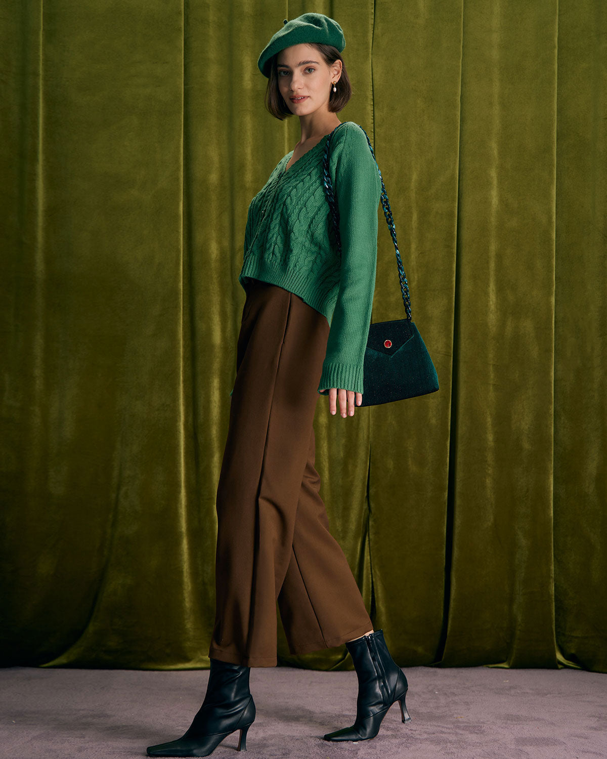 Pantaloni Donna Gamba Dritta Vita Alta con Tasche Oblique e Chiusura a Bottoni
