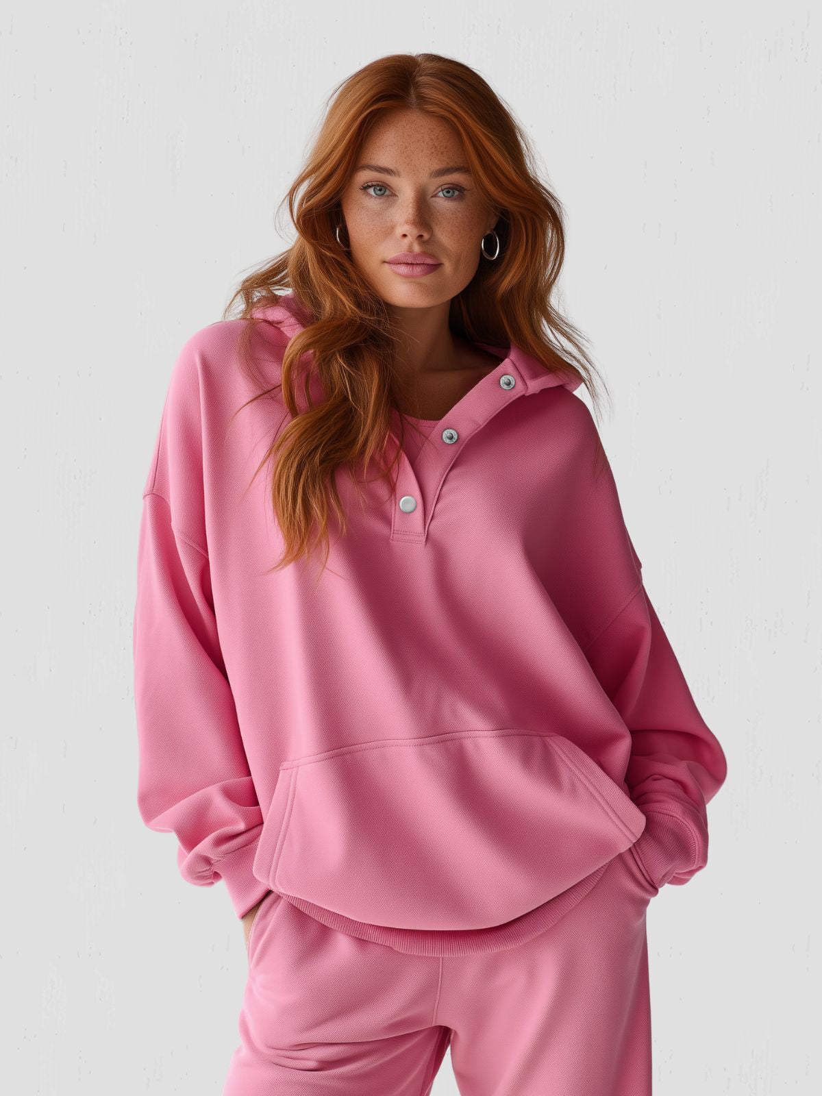 Felpa Donna Oversize con Cappuccio e Bottoni a Pressione – Stile Quotidiano