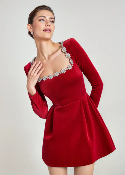 Abito Mini Donna in Velluto con Scollo Quadrato, Maniche Lunghe e Gonna Svasata