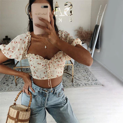 Women's Slim Fit Short Top with U-Neck and Floral Print – Casual Crop Top
