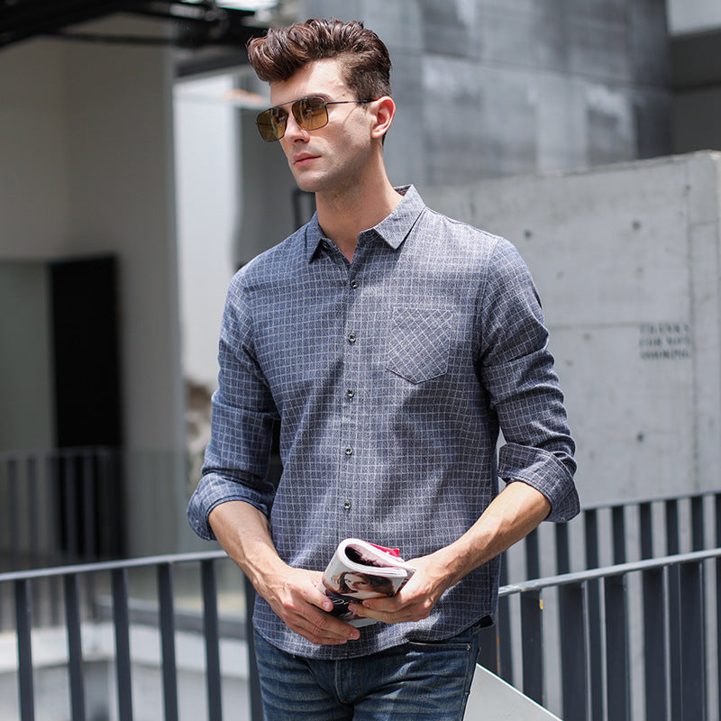 Camicia Uomo a Maniche Lunghe con Colletto a Revers e Motivo a Quadri – Vestibilità Dritta