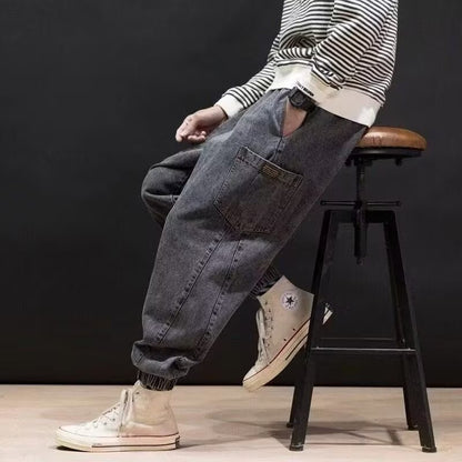 Jeans para hombre de corte relajado con bordados – Tiro medio y silueta amplia