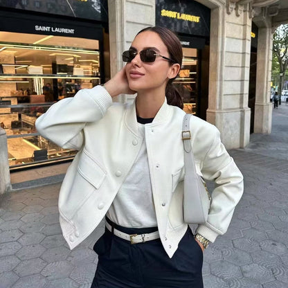 Chaqueta bomber de mujer para otoño con bolsillos delanteros y diseño liso