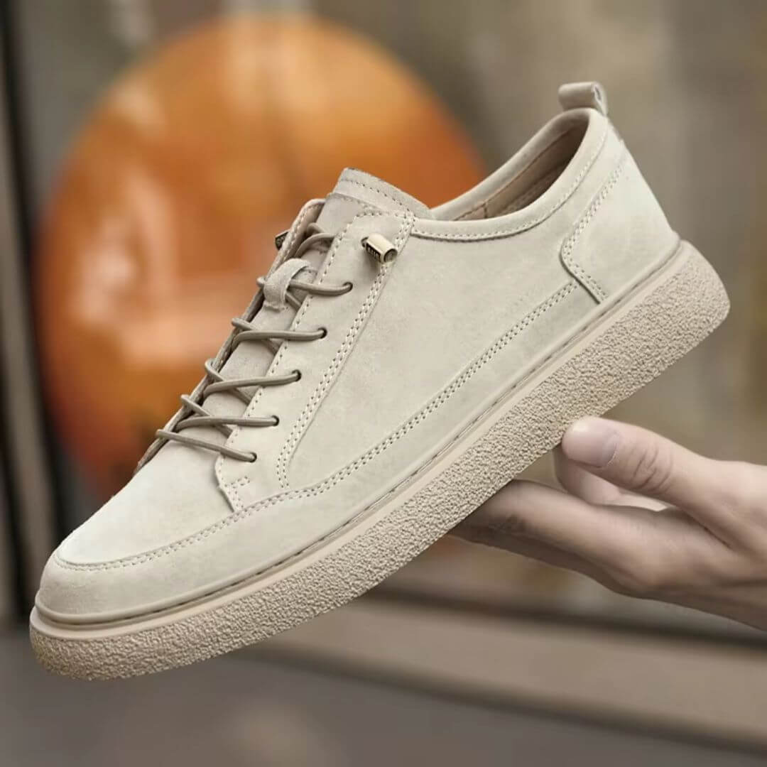 Herresneakers med snørelukning og gummisål – casual ruskindlook