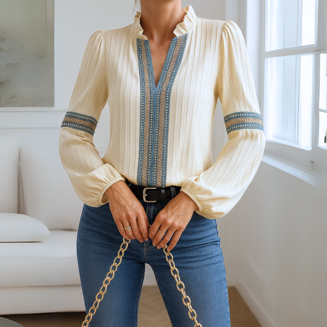 Blusa de Mujer con Escote en V, Detalles de Encaje y Volantes