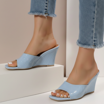 Sandalias de cuña de verano para mujer tipo slip-on con punta cuadrada – Parte superior texturizada y suela plataforma