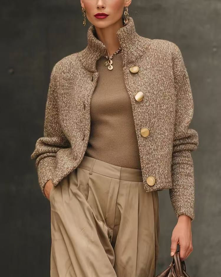 Giacca Invernale Donna con Vestibilità Tailored – Lunghezza Corta