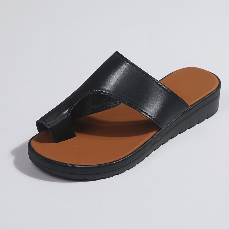 Damesandaler med tåring, lav sål og design uden lukning – casual sandaler