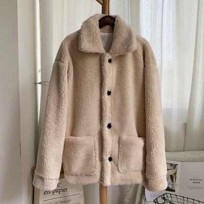 Women's Winter Coat in Faux Fur with Long Sleeves and Medium Length
