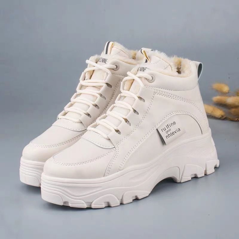 Sneakers Donna con Suola Spessa ed Elastico – Punta Tonda