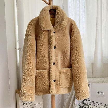 Women's Winter Coat in Faux Fur with Long Sleeves and Medium Length