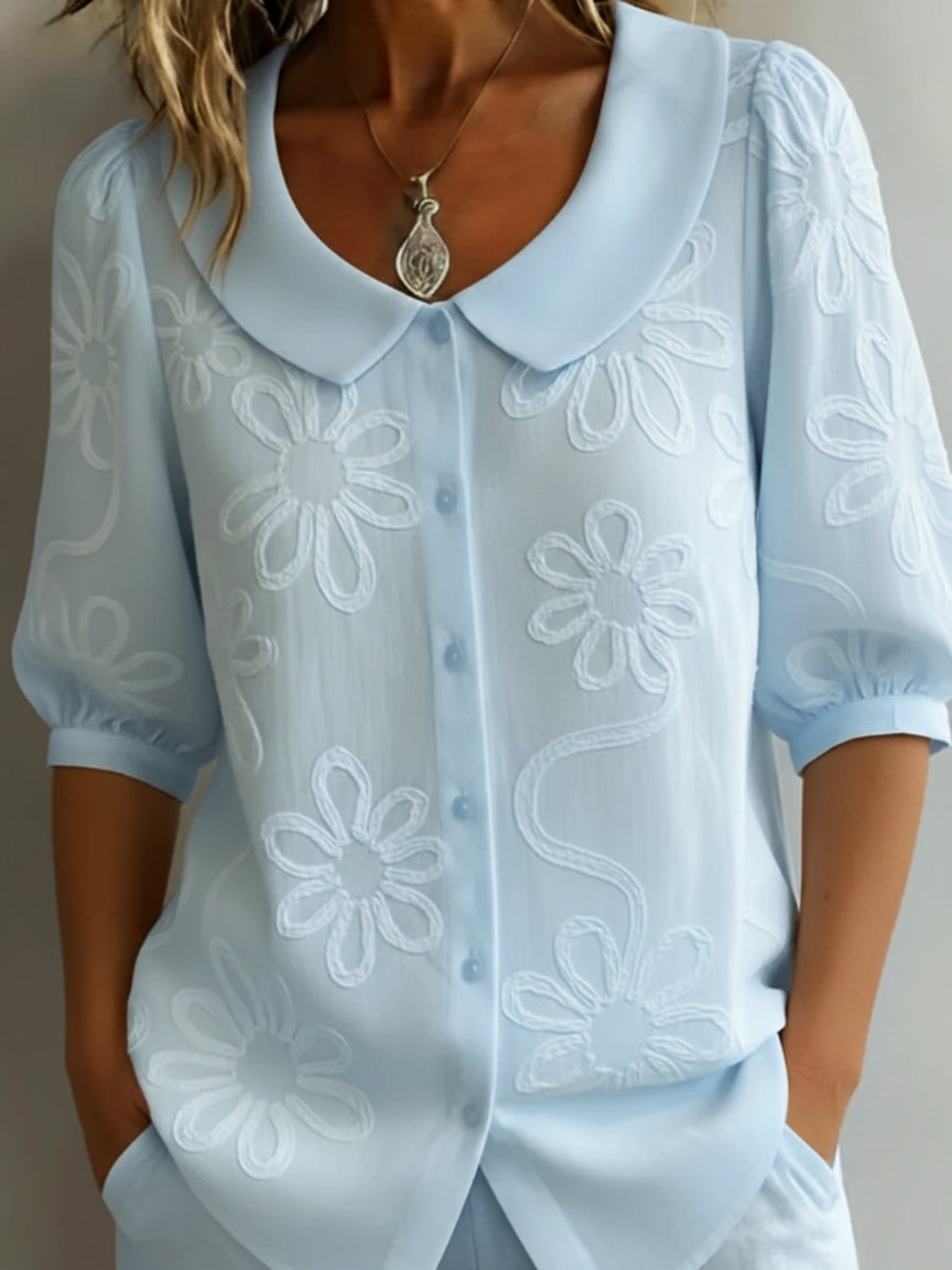 Camicetta Donna con Colletto Arrotondato e Ricami Floreali – Stile Elegante