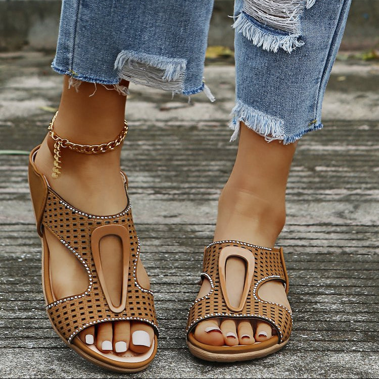 Women's Open Toe Sandals with Rhinestones and Cutout Details – Casual Sandals