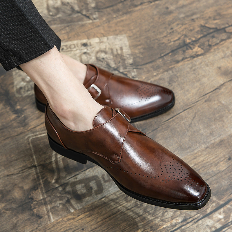 Men's Elegant Brown Faux-Leather Shoes with Metal Buckle and Brogue Details.