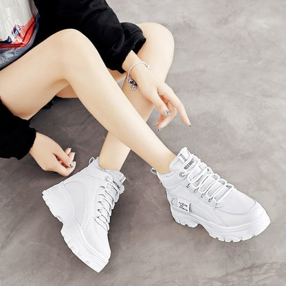 Sneakers Donna con Suola Spessa ed Elastico – Punta Tonda