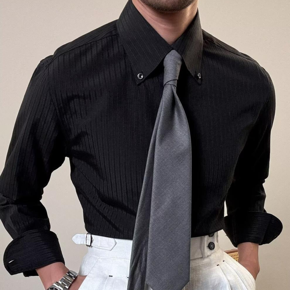 Men’s Slim-Fit Shirt with Fine Stripes and Smooth Fabric.