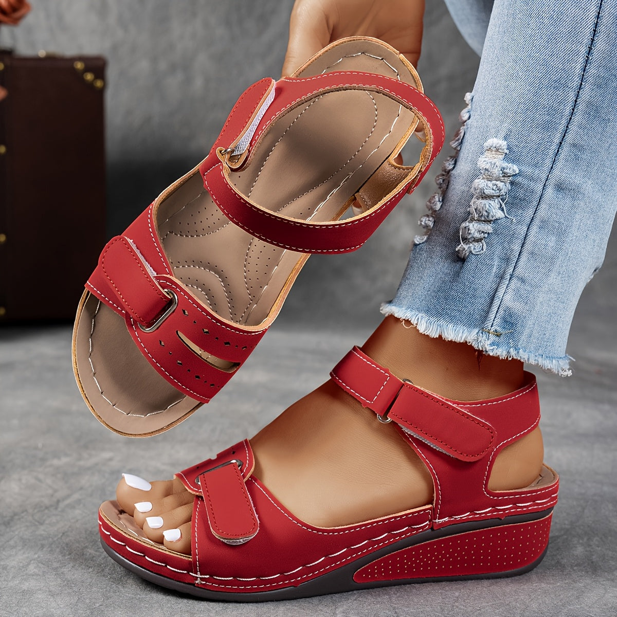 Sandali Donna con Cinturini Regolabili e Suola Imbottita – Design Flessibile