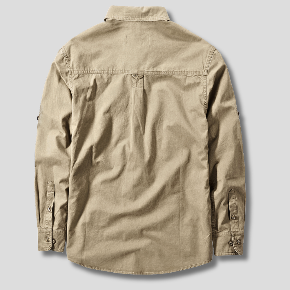Camicia beige da uomo in cotone, maniche lunghe, vista posteriore. Design casual, ideale per moda maschile e abbigliamento quotidiano.