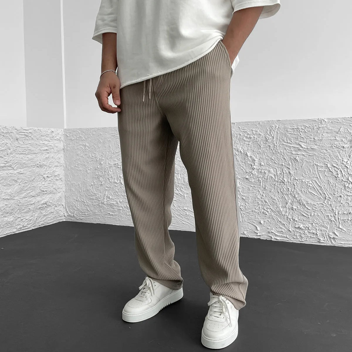 Pantaloni Uomo in Maglia a Coste con Vestibilità Comoda e Vita Regolabile – Design Versatile