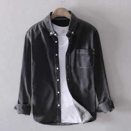 Herreskjorte i denimstil med knapper, brystlomme og klassisk pasform