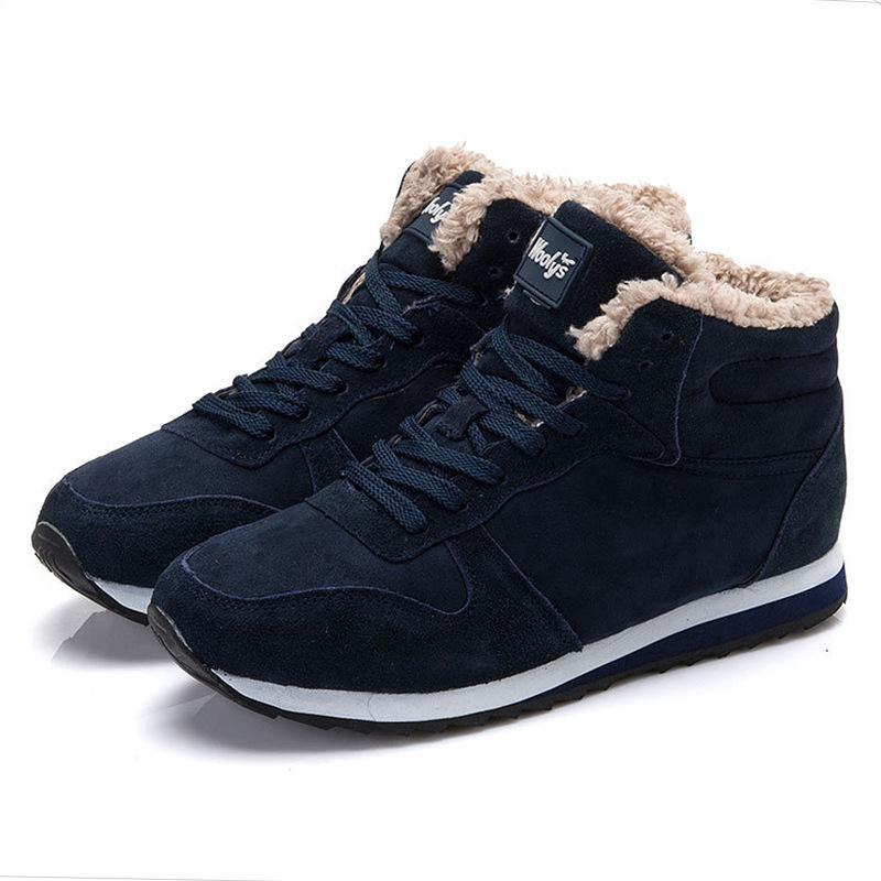 Unisex winter sneakers with insulating lining and a soft cotton-effect design.