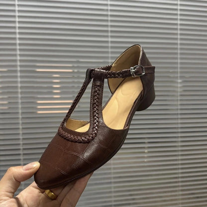 Women's Sandals with Round Toe, Strap, and Wide Heel – Elegant Sandals