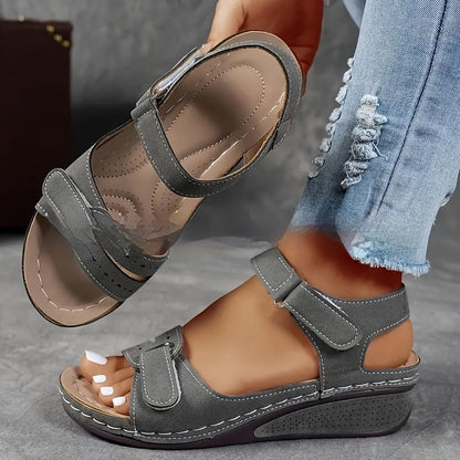 Sandalias de mujer con suela gruesa y cierre de velcro – efecto piel