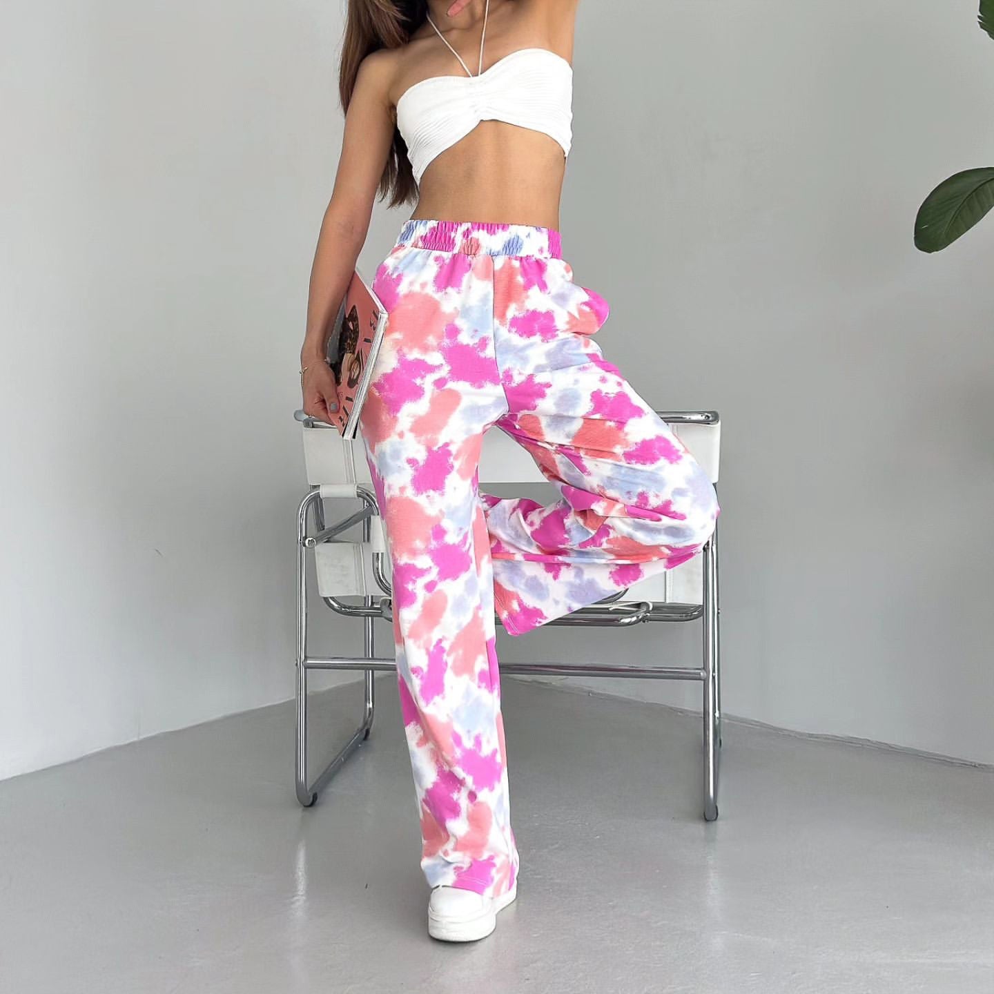 Women's Straight-Leg Wide-Fit Pants with Elastic Waistband
