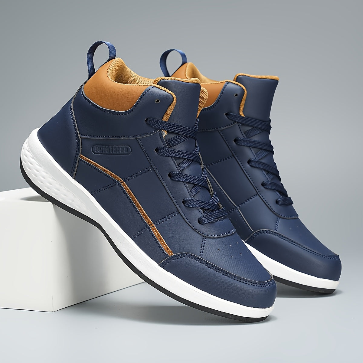 Scarpe Outdoor Uomo Alte per Tutte le Stagioni con Lacci e Suola Antiscivolo – Stile Funzionale