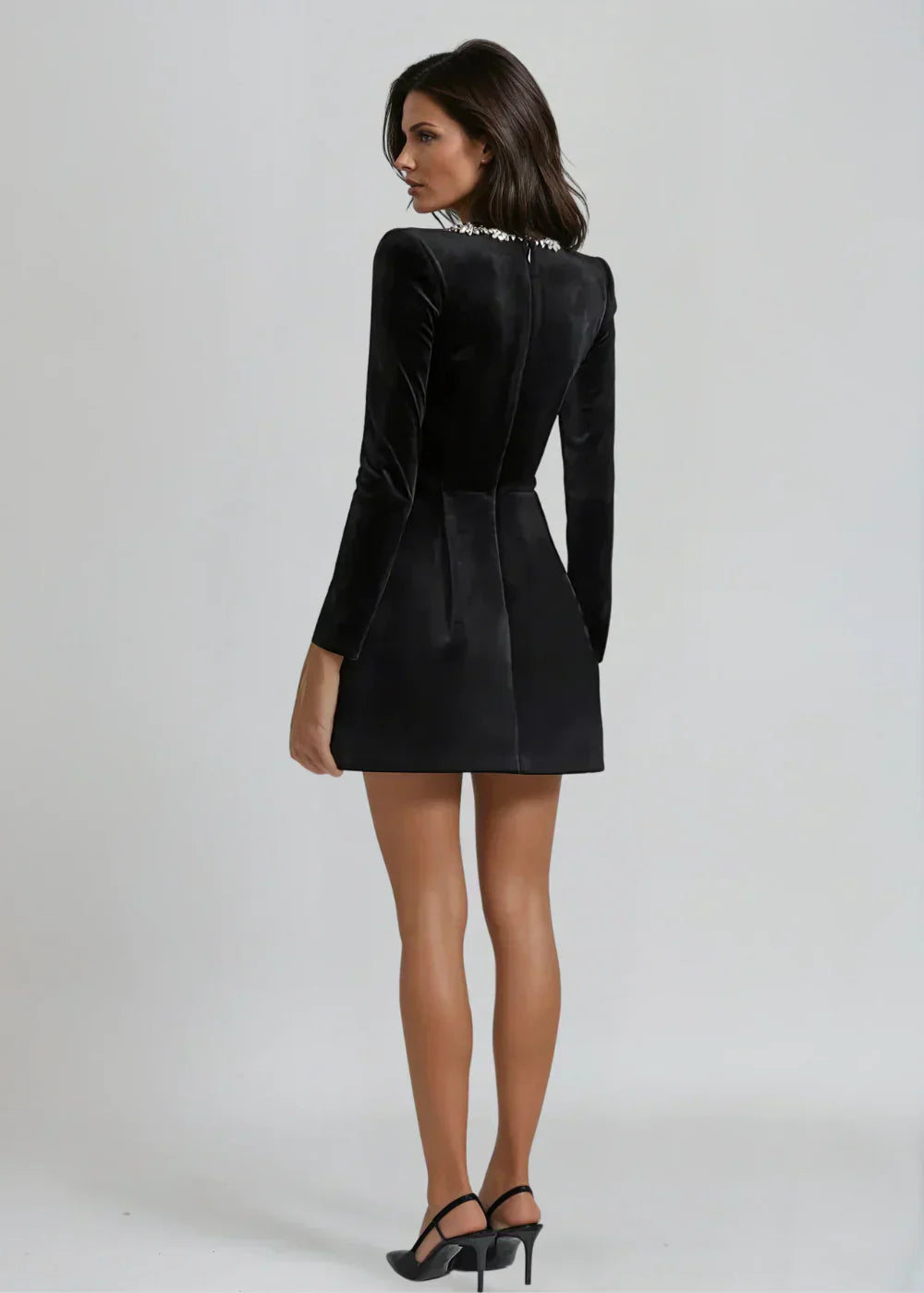 Abito Mini Donna in Velluto con Scollo Quadrato, Maniche Lunghe e Gonna Svasata